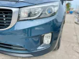 Kia Sedona 2.2 DAT 2016 - Trang bị: cam hành trình, ghế da cao cao cấp, gương hậu tự động chóng chói,  vô lăng 3 chấu