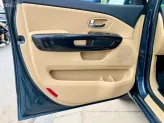 Kia Sedona 2.2 DAT 2016 - Trang bị: cam hành trình, ghế da cao cao cấp, gương hậu tự động chóng chói,  vô lăng 3 chấu