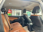 Toyota Innova 2.0E 2018 - Bán Inova 2018 E đi 80000 km xe đẹp xuất sắc