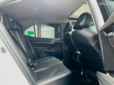 Toyota Camry 2.5Q 2020 - Thiết kế tiện nghi, hiện đại