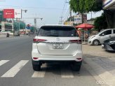 Toyota Fortuner 2.4 AT 4x2 Legender 2022 - Máy dầu số tự động 1 cầu 2WD đi đúng 25 ngàn kilomet
