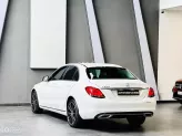 Mercedes-Benz C200 Exclusive 2019 - Xe 1 chủ từ mới - nước sơn zin nguyên vẫn còn bóng loáng