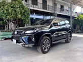 Toyota Fortuner 2.4 AT 4x2 Legender 2022 - Chạy đúng 8.000km, hỗ trợ trả góp từ 450tr