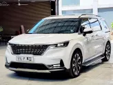 Kia Carnival 2.2D Signature 2023 - Lướt 9100km, mới 99%, hỗ trợ góp