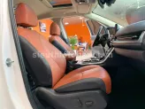 Kia Carnival 2.2D Signature 2021 - Xe màu trắng cực mới, biển thành phố, chạy lướt hơn 2 vạn km, trang bị full option