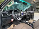 Toyota Hilux 2.4E 4×2 AT 2019 - Xe nhập Thái, máy dầu số tự động, zin nguyên bản, đã lên màn hình Android, nắp thùng