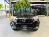 Toyota Hilux 2.4E 4×2 AT 2019 - Xe nhập Thái, máy dầu số tự động, zin nguyên bản, đã lên màn hình Android, nắp thùng