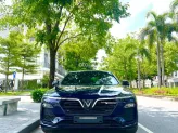 VinFast LUX A2.0 Tiêu chuẩn 2021 - Xanh cavasite quý phái
