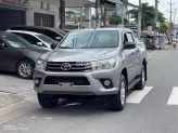 Toyota Hilux 2.4E 4x4 MT 2017 - Số sàn một chủ đi chuẩn 40 ngàn kilomet