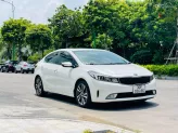 Kia Cerato 1.6 AT Premium 2017 - 5,2v form 2018 có sạc ko dây
