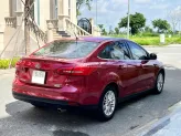 Ford Focus Titanium 2017 - Màu đỏ chất đẹp bao sang tên