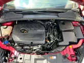 Ford Focus Titanium 2017 - Màu đỏ chất đẹp bao sang tên