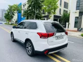 Mitsubishi Outlander 2.0 CVT Premium 2018 - Xe đẹp, giá tốt, trang bị full options