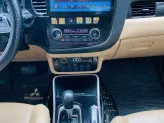 Mitsubishi Outlander 2.0 CVT Premium 2018 - Xe đẹp, giá tốt, trang bị full options