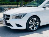 Mercedes-Benz CLA 200 1.6 I4 2014 - Màu Trắng kiểu dáng thể thao giá mềm