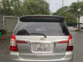 Toyota Innova 2015 - Xe đẹp, giá tốt, đủ hồ sơ giấy tờ sang tên ngay