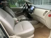 Toyota Innova 2015 - Xe đẹp, giá tốt, đủ hồ sơ giấy tờ sang tên ngay