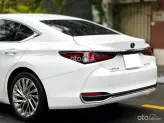 Lexus ES 250 2022 - Giá 2 tỷ 360tr