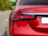 Mercedes-Benz E300 AMG 2021 - ĐỎ NỘI THẤT NÂU SIÊU HIẾM