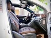 Mercedes-Benz GLC 300 4Matic 2017 - Model 2018 Trắng Ngọc Trinh xinh từ trong ra ngoài