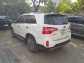 Kia Sorento 2.4AT 2017 - Bán Kia Sorento 2.4AT sx 2017 đăng ký 2018 xe tư nhân chính chủ đi rất ít