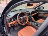 Bentley Bentayga V8 2021 - Màu đen nội thất nâu siêu lướt 7000km