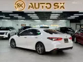 Toyota Camry 2.0Q 2023 - Xe Màu Trắng Ngọc Trai - Nội thất Kem