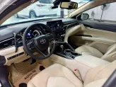 Toyota Camry 2.0Q 2023 - Xe Màu Trắng Ngọc Trai - Nội thất Kem