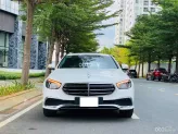 Mercedes-Benz E200 Exclusive V1 2022 - Trắng Đen