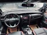 Toyota Fortuner 2.4 AT 4x2 Legender 2024 - Odo 8.000 km - Siêu lướt