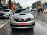 Toyota Fortuner 2.4 MT 4x2 2014 - SUV gầm cao chất lượng, keo chỉ máy số Zin