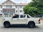 Toyota Hilux 2.4G 4x2 AT 2021 - Xe cũ chất lượng cao, full đồ chơi xịn sò