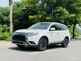 Mitsubishi Outlander 2.0 CVT Premium 2021 - Đủ hồ sơ sang tên, giá tốt thương lượng
