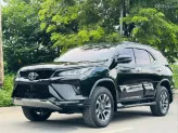 Toyota Fortuner 2.4 AT 4x2 Legender 2021 - Xe đẹp full lịch sử hãng