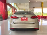 Kia Cerato 1.6 MT 2017 - Sedan 5 chỗ giá rẻ, máy số ngon, thân vỏ chắc chắn