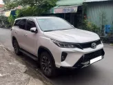 Toyota Fortuner 2.4 AT 4x2 Legender 2024 - DUY NHẤT TRÊN THỊ TRƯỜNG, SIÊU LƯỚT 10.000 KM
