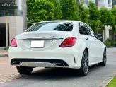 Mercedes-Benz C300 AMG 2017 - TRẮNG NGỌC TRINH BAO ĐẸP