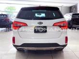 Kia Sorento 2WD 2.2 DATH 2019 - Xe zin nguyên bản theo hãng