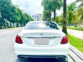 Mercedes-Benz C200 2.0 AT 2019 - C200 sx2019 trắng nội thất kem, chạy hơn 8v km siêu đẹp