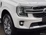 Ford Everest Titanium 2.0 AT 4x2 2025 - Siêu mới