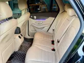 Mercedes-Benz GLC 300 4Matic 2021 - GLC 300 sx2021 màu đen nội thất kem, chạy hơn 3 vạn
