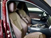 BMW 330i M Sport 2019 - Thiết kế thể thao, sang trọng với màu đỏ rượu vang