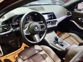 BMW 330i M Sport 2019 - Thiết kế thể thao, sang trọng với màu đỏ rượu vang