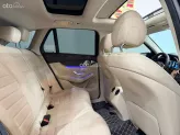 Mercedes-Benz GLC 300 4Matic 2021 - Xe còn mới chủ đi ít nên chất xe còn đẹp, bao check