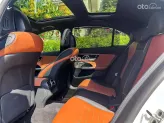 Mercedes-Benz C300 AMG 2023 - Nội thất da bò nâu sang trọng, bản full option cao cấp nhất