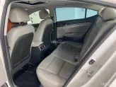 Hyundai Elantra 2.0 AT Cao cấp 2017 - Xe như mới