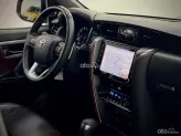 Toyota Fortuner 2.4 AT 4x2 Legender 2020 - Xe sản xuất 2020, model 2021 như mới