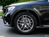 Mercedes-Benz GLC 300 4Matic 2017 - Màu đen, nội thất kem - Một chủ từ đầu