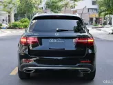 Mercedes-Benz GLC 300 4Matic 2017 - Màu đen, nội thất kem - Một chủ từ đầu