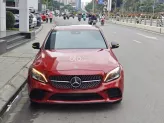 Mercedes-Benz C300 AMG 2019 - Km tiểu học
